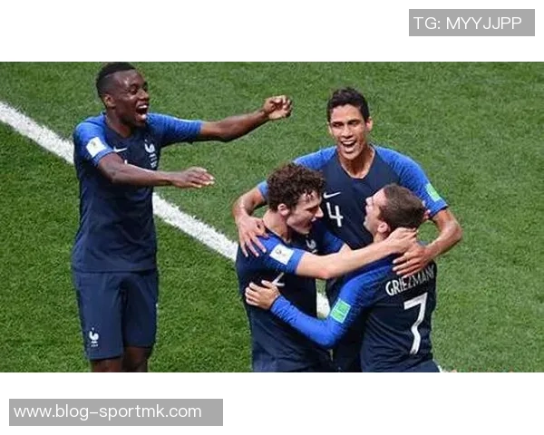 基多体育大学在解放者杯半决赛首回合以三球优势战胜帕尔梅拉斯